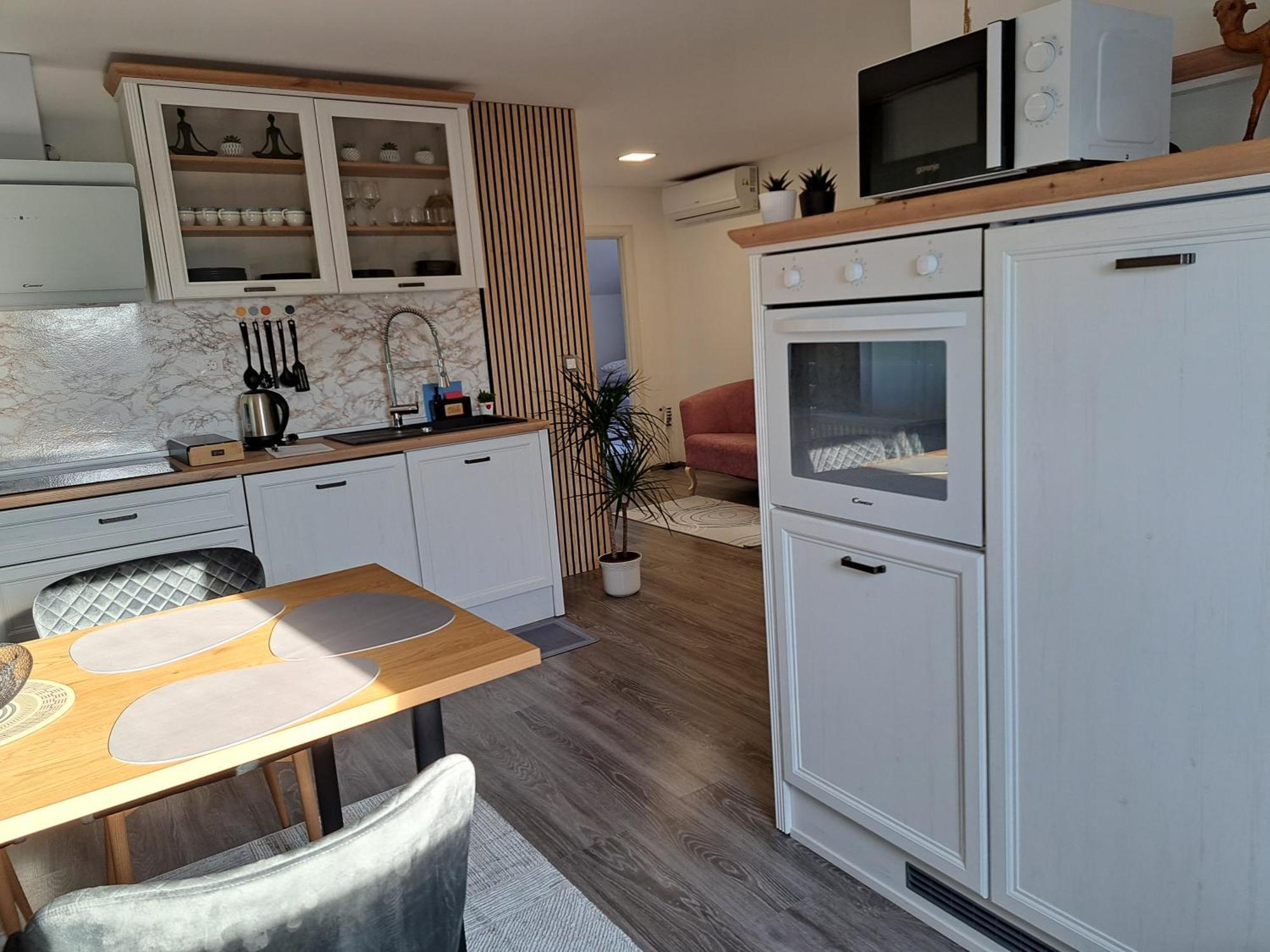 Apartmani Habibi Jalzabet Exteriér fotografie