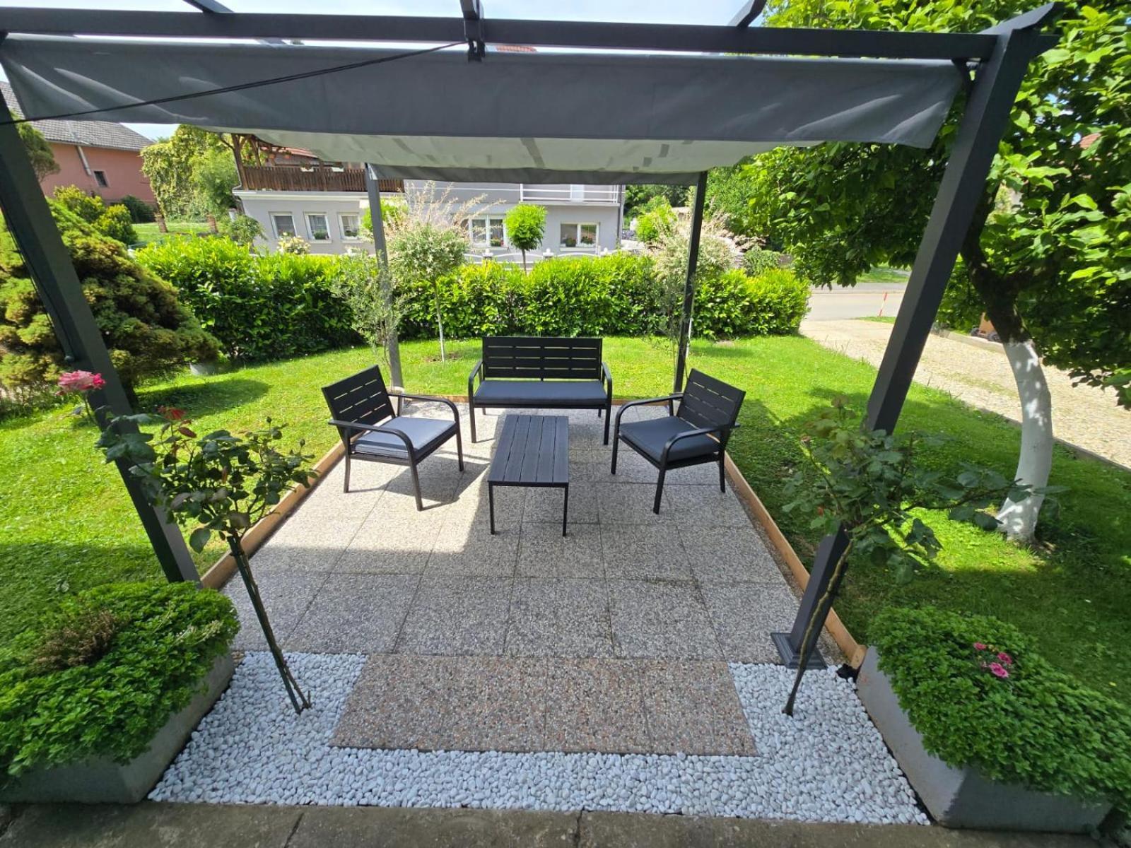 Apartmani Habibi Jalzabet Exteriér fotografie